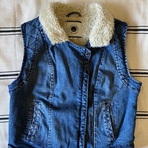 Sherpa jean vest